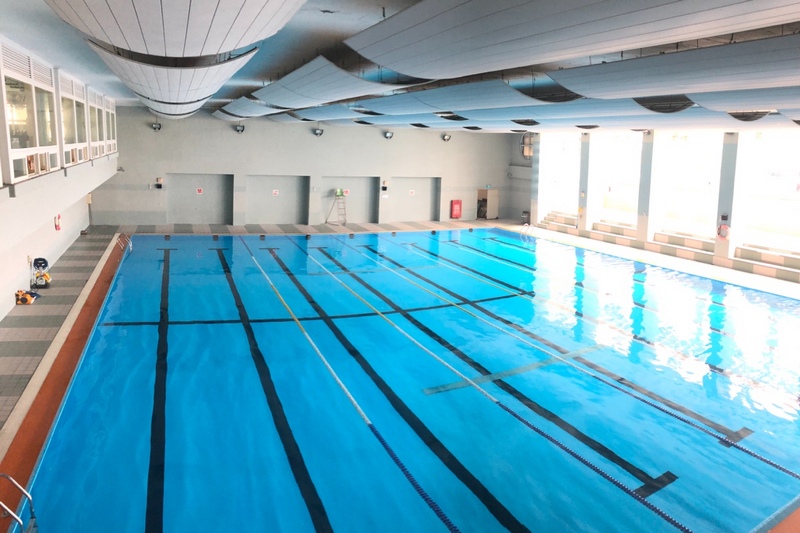 室內(nèi)泳池潮濕不用怕,泳池除濕機(jī)來除濕